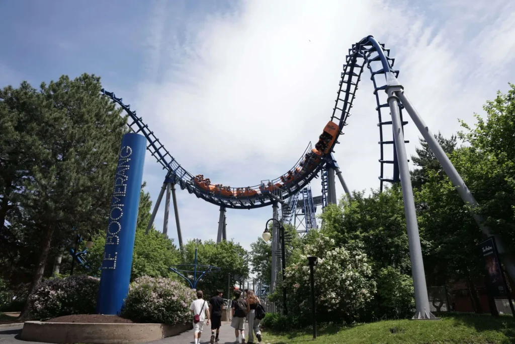 Boomerang ride at La Ronde