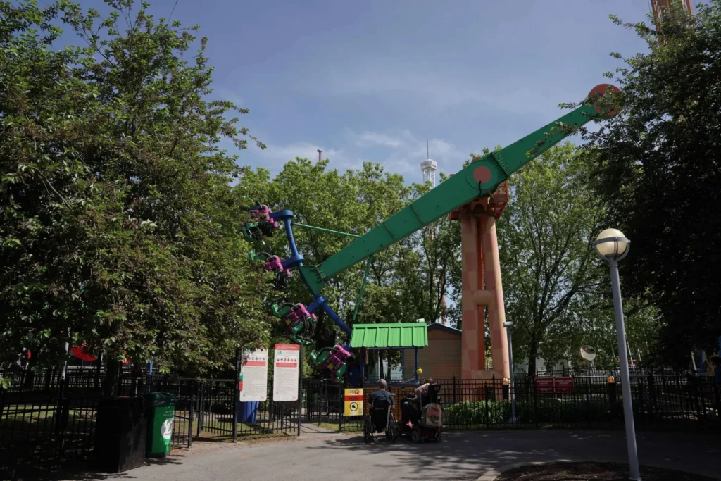 Le manège Vertigo à La Ronde