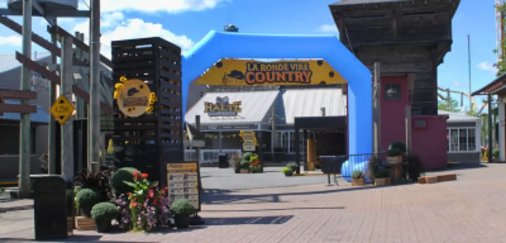 La Ronde vire country