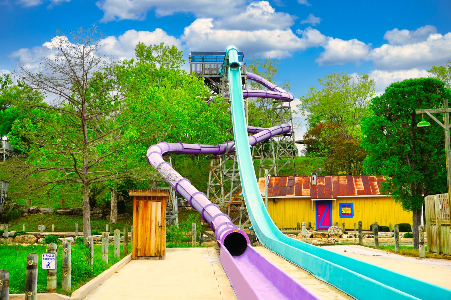 Typhoon Twister - Six Flags Fiesta Texas